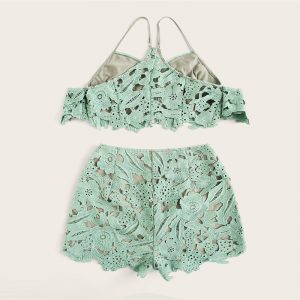 Women Guipure Lace Lace Up Crop Top And Shorts Set - Image 3