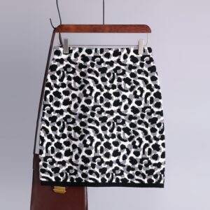 Fashion Retro Elastic High Waist Leopard Knitted Street Wear Short Skirt - Image 2