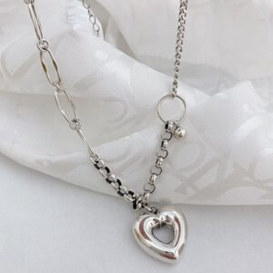 Fashion Hollow Love Heart Pendant Necklace - Image 4