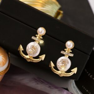 Fashion Hollow Alloy Drop Earrings - Image 3
