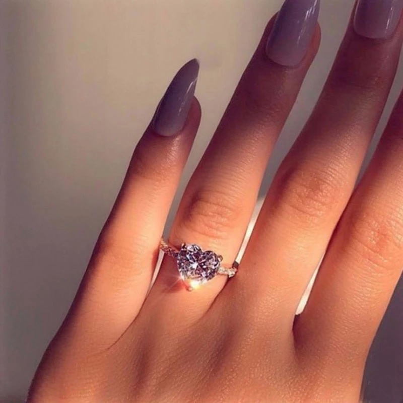 Luxury Crystal Heart Engagement Ring