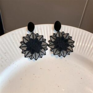 Vintage Forest Flower Big Hollow Pattern Earrings - Image 2