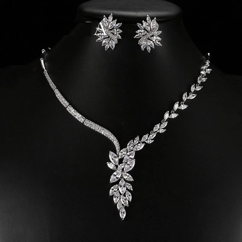 Unique Design Choker Necklace Stud Earrings Bridal Jewelry Sets