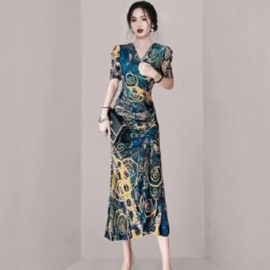 Fashion Floral Sexy Deep V-Neck Open Fork Beach Dress - Image 2