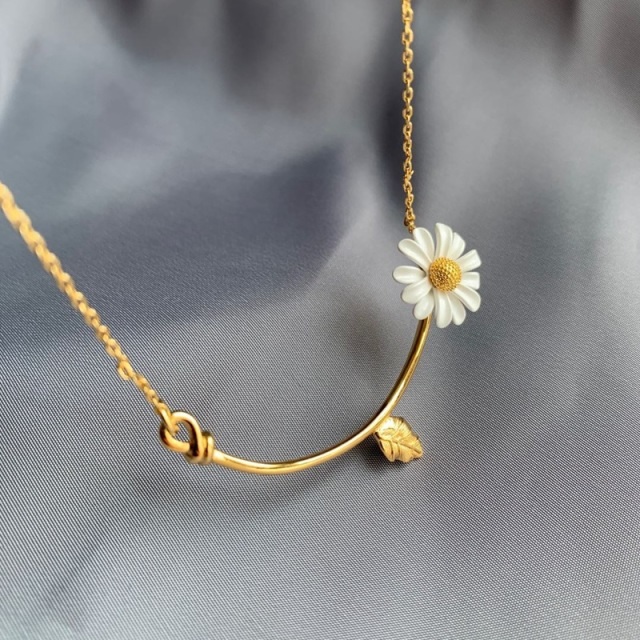 Flower Daisy Necklace Jewelry