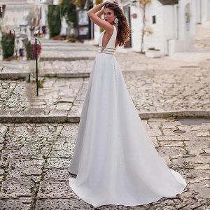 Beadings Waistline Backless Satin Wedding Gowns - Image 3