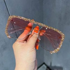 Luxury Vintage Sunglasses 2023 - Image 6