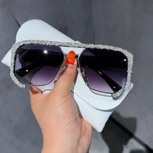 Luxury Vintage Sunglasses 2023 - Image 5