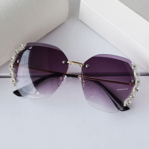 Luxury Designer Diamond Rimless Sunglasses - Image 3
