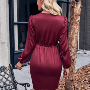 Casual and Comfortable V-neck Solid Color Waist Tie Long Sleeve Dress - Image 4