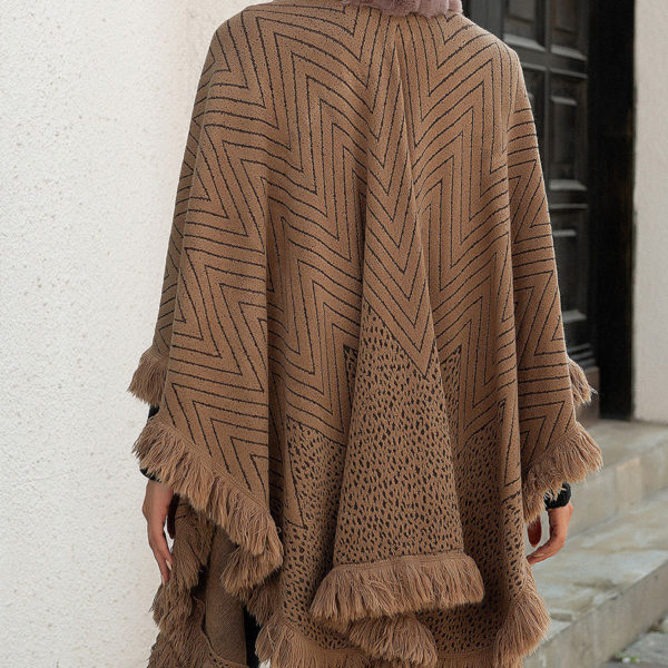 Geometric Khaki Warm Outerwear Poncho Capes - Image 3
