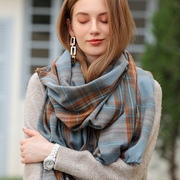 Attractive Plaid Fringe Fiber Winter Warm Long Scarves - Image 5