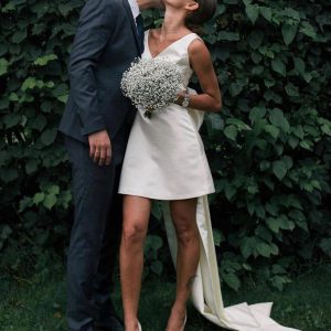Short V-Neck Sleeveless Short Short Bridal Dresses
