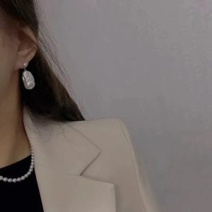 Baroque Shaped Pearl Retro Irregular Double Beaded Earrings Temperament Premium Jewelry - Image 2