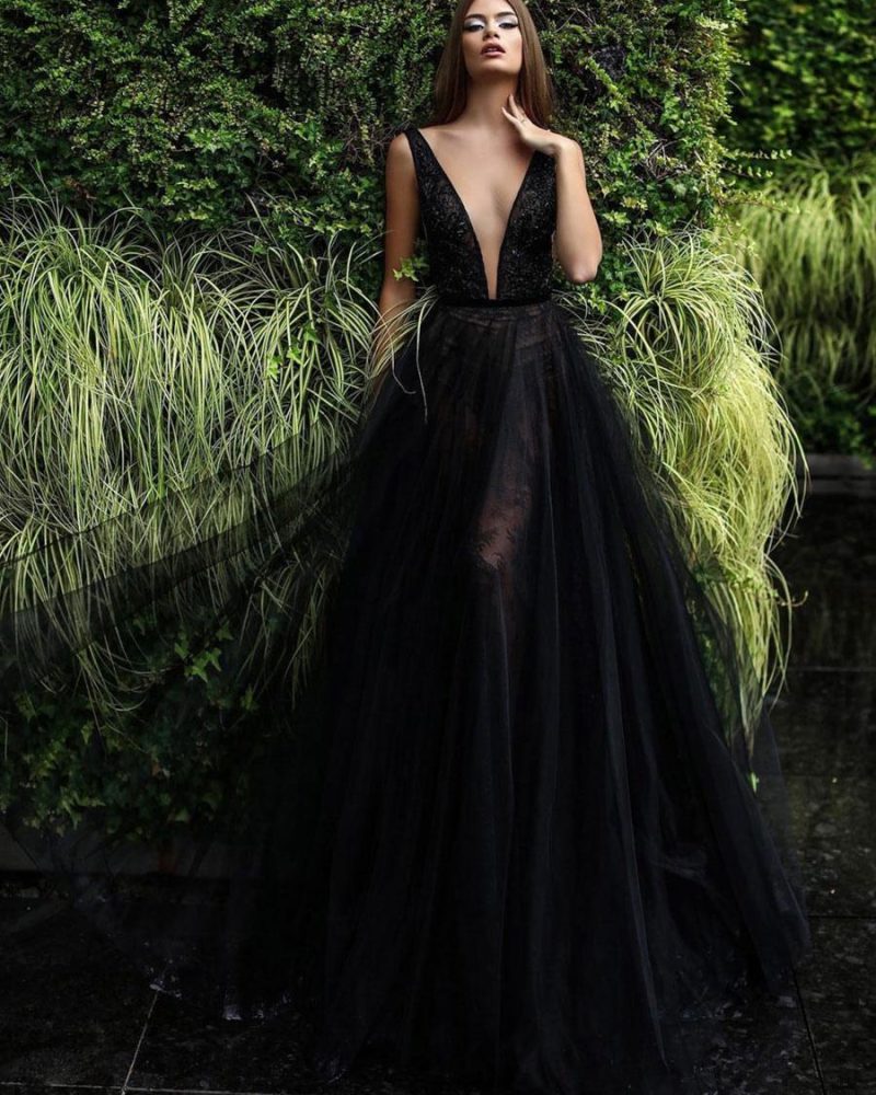 Black Wedding Dresses A-Line Bridal Gown With Train