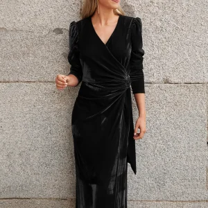 Dignified Velvet Dress French Design Elegant and Simple Long Sleeve Evening Dresses