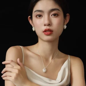 Natural Freshwater Baroque Love Shaped Pearl Pendant Necklace Sterling Silver Princess Zircon Style Collar Chain - Image 2
