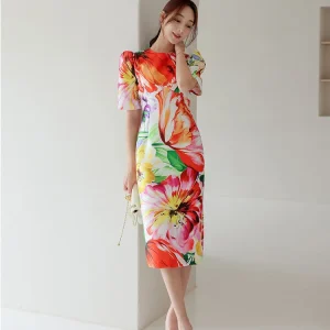 Sophisticated Boho Print Dress Knee-Length with Classic O-Neck for Fashion-Forward Women - Image 4
