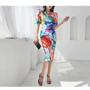 Sophisticated Boho Print Dress Knee-Length with Classic O-Neck for Fashion-Forward Women