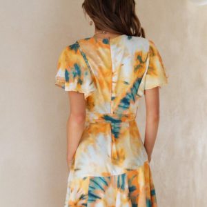 Stand Out in Bohemian Chic Sleeveless Halter Mini Dress - Image 4