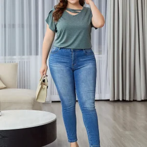 Casual V Cut Out Neck Short Petal Sleeve Top Knitted Oversized T-Shirts