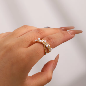 Elegant Pearls Stainless Steel Charm Ring Imitation Jewelry - Image 2