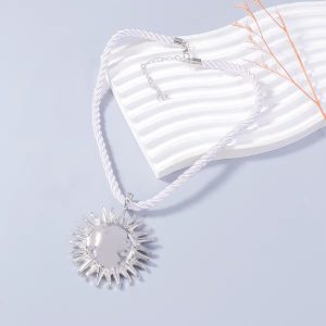 Trendy Sun Flower Pendant Necklaces Jewelry - Image 5