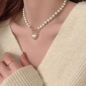 Elegant  Heart Shape Imitation Pearls Chain Necklaces - Image 4