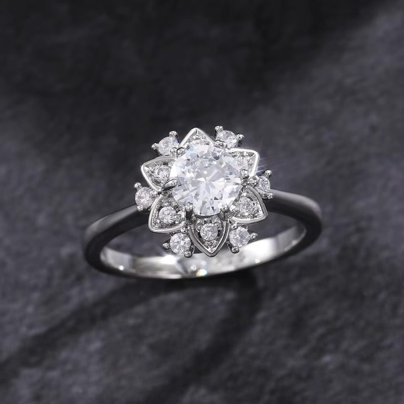 High Quality Shiny Crystal Zirconia Flower Designer Finger Ring