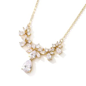 Fashion Cubic Zirconia Flower Pattern Necklace