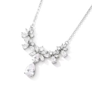 Fashion Cubic Zirconia Flower Pattern Necklace - Image 2
