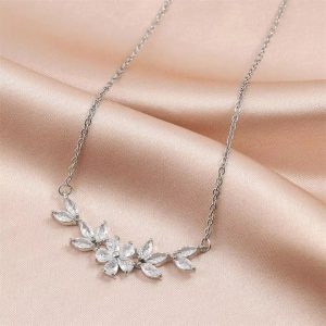 Cubic Zirconia Fashion Charm Choker Flower Pendant Necklace - Image 6