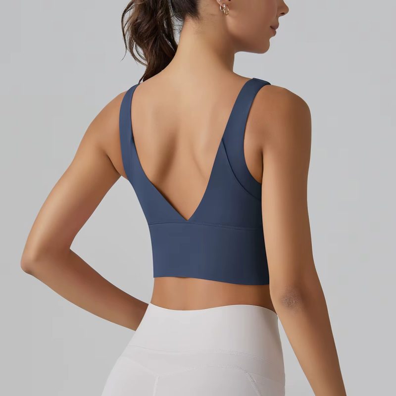 Trendy Breathable Nylon Yoga Fitness Top - Image 15