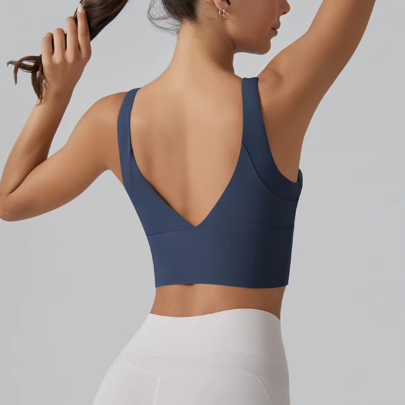 Trendy Breathable Nylon Yoga Fitness Top - Image 14