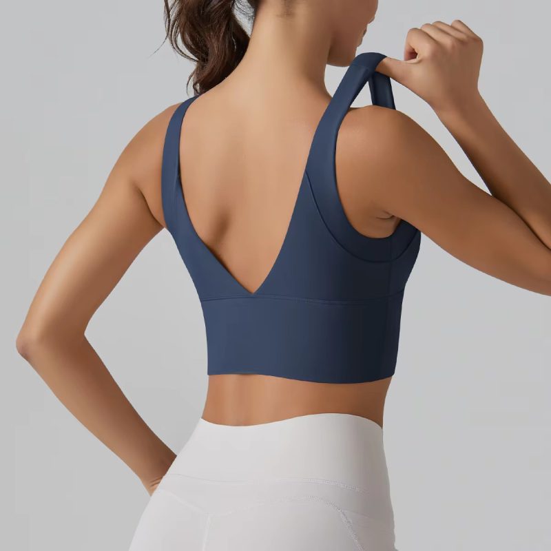 Trendy Breathable Nylon Yoga Fitness Top - Image 12