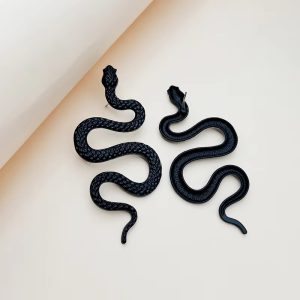 Trendy Exaggerated Halloween Snake Shaped Gothic Earrings - Image 2
