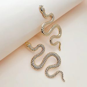 Trendy Exaggerated Halloween Snake Shaped Gothic Earrings - Image 4