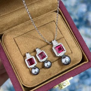 Classic Square Ruby Retro Pearl Earrings Necklace Wearing Jewelry Sets
