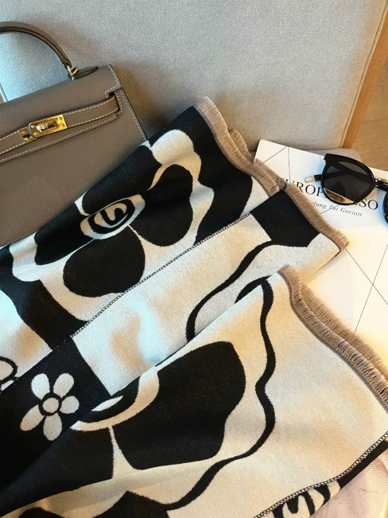 Elegant Flowers Soft Acrylic Cashmere Scarf Shawl Travel Cape - Image 4