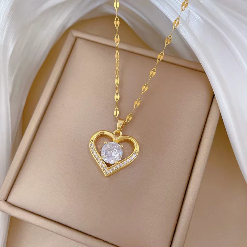 Sweet Stainless Steel Heart Round Pendant Necklace - Image 4